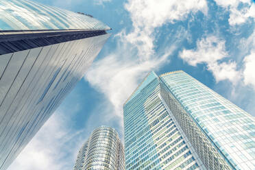 France, Ile-De-France, Paris, Modern skyscrapers in La Defense district - TAMF03934