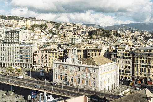 Italy, Liguria, Genoa, Palazzo San Giorgio and surrounding buildings - TAMF03952