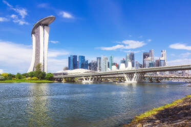 Singapur, Singapur Stadt, Marina Bay Sands im Sommer - THAF03205