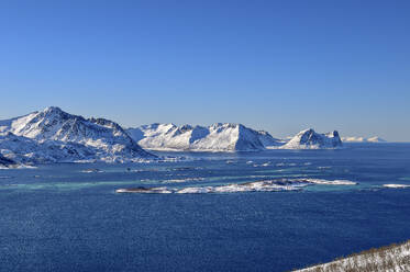 Norwegen, Troms og Finnmark, Blick vom Husfjellet in den Nordfjord - ANSF00505