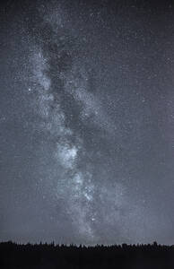 Milchstraßengalaxie am nächtlichen Sternenhimmel - PVCF01381