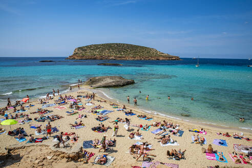 Comte beach with its turquoise waters, Ibiza, Balearic Islands, Spain, Mediterranean, Europe - RHPLF27379