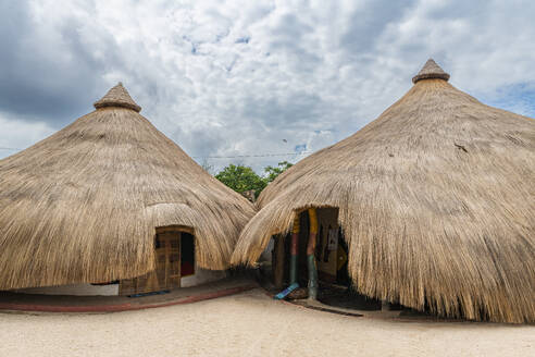 Traditional straw hut in the Lamido Palace, Ngaoundere, Adamawa region, Northern Cameroon, Africa - RHPLF27442