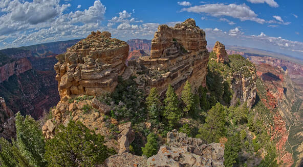 Der Gipfel des Tritle Peak am Roosevelt Point am Grand Canyon North Rim, Grand Canyon National Park, UNESCO-Welterbe, Arizona, Vereinigte Staaten von Amerika, Nordamerika - RHPLF27721