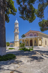 View of typical Greek Orthodox Church near Lakithra, Kefalonia, Ionian Islands, Greek Islands, Greece, Europe - RHPLF27865