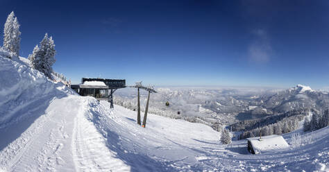 Austria, Salzburger Land, Saint Gilgen, Cable car station on Zwolferhorn mountain - WWF06489