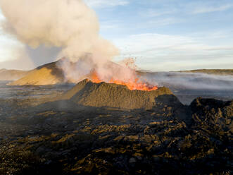 Aerial view of Litli-Hrutur (Little Ram) Volcano during an eruption on Fagradalsfjall volcanic area in southwest Iceland, it's a fissure eruption started on the Reykjanes Peninsula, Iceland. - AAEF22266