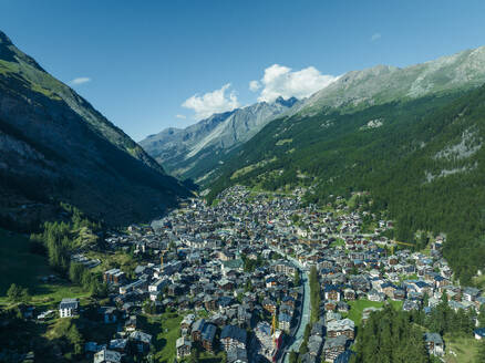Aerial view of Zermatt, a small town famous for winter destination on the Swiss Alps, Valais, Switzerland. - AAEF22503