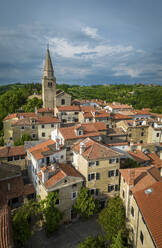 Luftaufnahme der Altstadt von Groznjan in Istrien, Kroatien. - AAEF22918