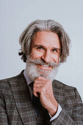 Senior hipster man with stylish suit portrait - DMDF05203