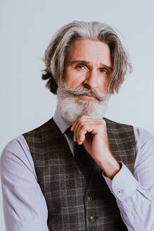 Senior hipster man with stylish suit portrait - DMDF05206