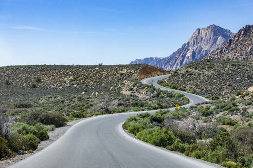 USA, Nevada, Las Vegas, Loop road through Red Rock Canyon National Conservation Area - TETF02268