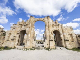 The inner entrance to the Oval Plaza, believed to have been founded in 331 BC by Alexander the Great, Jerash, Jordan, Middle East - RHPLF28333