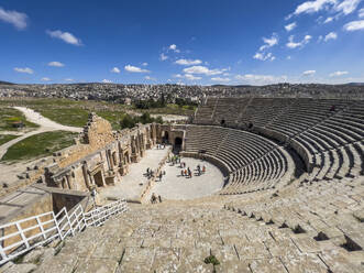 Das große Nordtheater in der antiken Stadt Jerash, die vermutlich 331 v. Chr. von Alexander dem Großen gegründet wurde, Jerash, Jordanien, Naher Osten - RHPLF28374