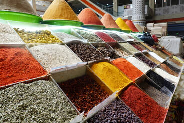 Spices for sale, Central Market, Dushanbe, Tajikistan, Central Asia, Asia - RHPLF28614