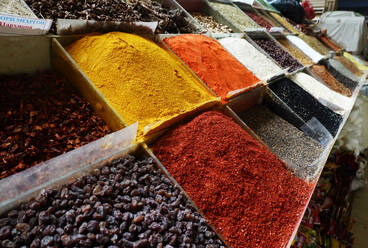 Spices for sale, Central Market, Dushanbe, Tajikistan, Central Asia, Asia - RHPLF28618