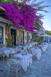 View of restaurant in Fiscardo harbour, Fiscardo, Kefalonia, Ionian Islands, Greek Islands, Greece, Europe - RHPLF28723