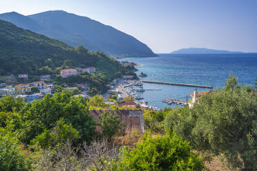 View of harbour in Poros, Poros, Kefalonia, Ionian Islands, Greek Islands, Greece, Europe - RHPLF28812