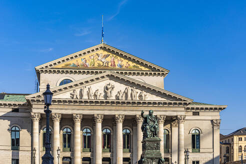 Deutschland, Bayern, München, Fassade der Bayerischen Staatsoper - WDF07447