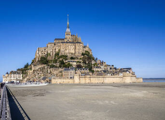 France, Normandy, View of Mont Saint-Michel - AMF09976