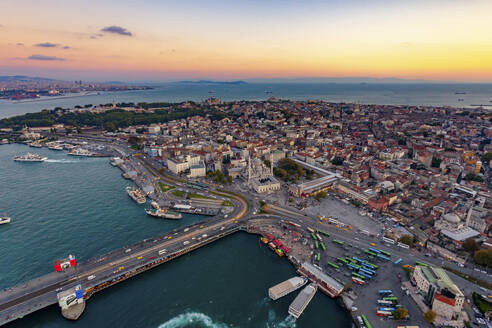 Aerial view of Galata Bridge on the Golden Horn and Old City, Istanbul, Turkey. - AAEF23063