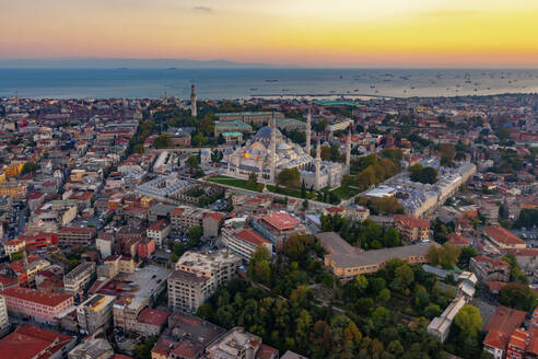 Aerial view of Suleymaniye Mosque, Istanbul, Turkey. - AAEF23064