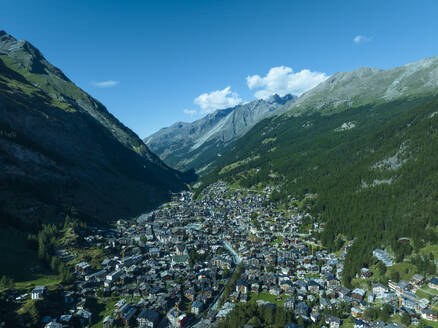 Aerial view of Zermatt, a small town famous for winter destination on the Swiss Alps, Valais, Switzerland. - AAEF23356