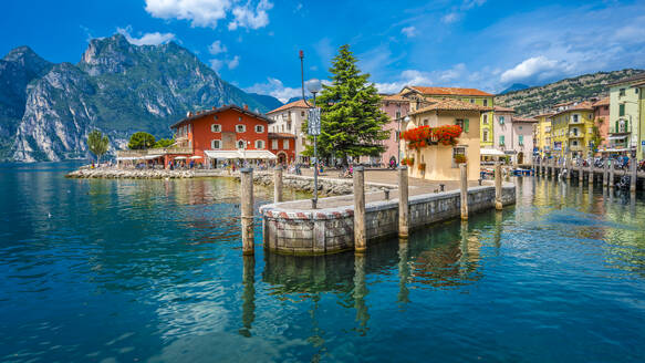 Italy, Trentino, Torbole, Harbor of town on shore of Lake Garda - MHF00741