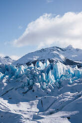 Perito-Moreno-Gletscher in der Region Santa Cruz in Argentinien bei bewölktem Himmel - RSGF00965
