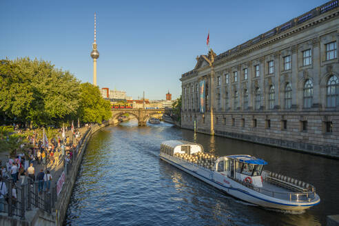 View of River Spree and Bode Museum, Museum Island, UNESCO World Heritage Site, Berlin Mitte district, Berlin, Germany, Europe - RHPLF28908