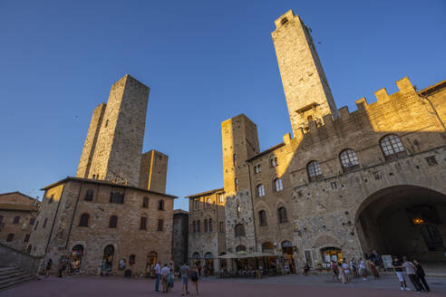 View of historic centre and towers in Piazza del Duomo, San Gimignano, UNESCO World Heritage Site, Province of Siena, Tuscany, Italy, Europe - RHPLF28977