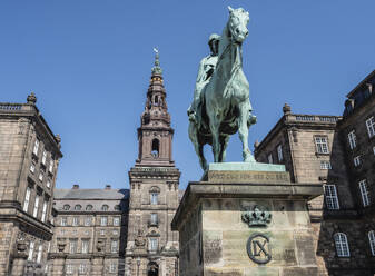 Christiansborgs Palace, home of the Danish Parliament, with statue of King Frederik VII, Copenhagen, Denmark, Scandinavia, Europe - RHPLF29282