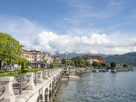 Die Promenade, Baveno, Lago Maggiore, Italienische Seen, Piemont, Italien, Europa - RHPLF29335
