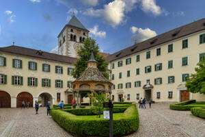 Klosterhof Neustift, Brixen, Südtirol, Italien, Europa - RHPLF29365