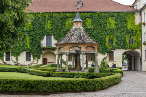 Klosterhof Neustift, Brixen, Südtirol, Italien, Europa - RHPLF29370