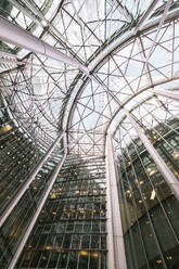 Modern glass ceiling with architectural features - MMPF01050