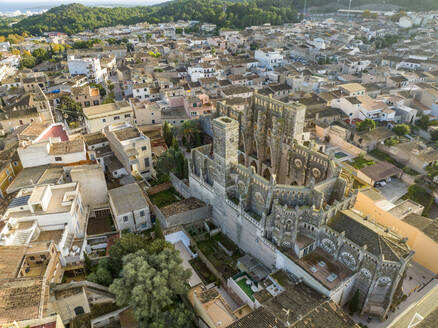 Spanien, Balearische Inseln, Son Servera, Luftaufnahme der Ruinen der Kirche Iglesia Nova - AMF09986