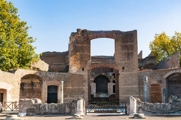 Gebäude der drei Exedrae, Hadriansvilla, UNESCO-Weltkulturerbe, Tivoli, Provinz Rom, Latium (Latium), Italien, Europa - RHPLF29914