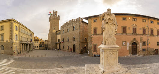 Italy Province of Arezzo Arezzo Statue of Ferdinando I de