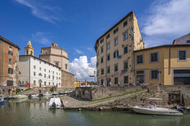 Ansicht der Kirche St. Katharina und des Kanals, Livorno, Provinz Livorno, Toskana, Italien, Europa - RHPLF30071