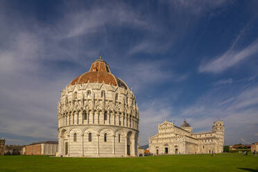 View of Baptistery of San Giovanni, Pisa Cathedral and Leaning Tower of Pisa, UNESCO World Heritage Site, Pisa, Province of Pisa, Tuscany, Italy, Europe - RHPLF30085