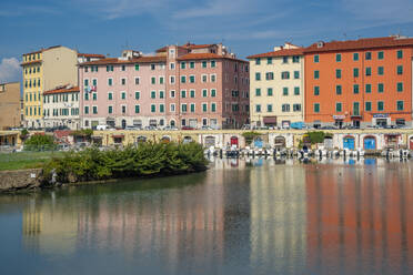 View of colourful buildings and canal, Livorno, Province of Livorno, Tuscany, Italy, Europe - RHPLF30095