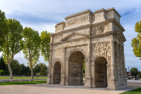 Arc de Triomphe d'Orange, alter Bogen von Orange, UNESCO-Weltkulturerbe, Orange, Provence, Frankreich, Europa - RHPLF30184