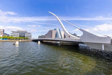 Samuel-Beckett-Brücke, Fluss Liffey, Dublin, Republik Irland, Europa - RHPLF30205