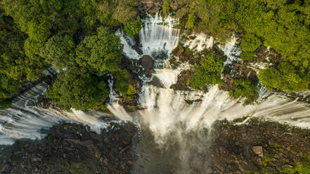 Luftaufnahme des dritthöchsten Wasserfalls in Afrika, Calandula Falls, Malanje, Angola, Afrika - RHPLF30381