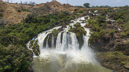 Luftaufnahme der Binga-Wasserfälle, Kwanza Sul, Angola, Afrika - RHPLF30414