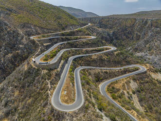 Luftaufnahme des Bergpasses Serra da Leba, Angola, Afrika - RHPLF30494