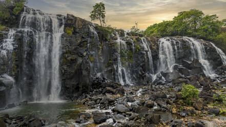 Chiumbe-Wasserfälle, Lunda Sul, Angola, Afrika - RHPLF30533