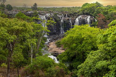 Chiumbe-Wasserfälle, Lunda Sul, Angola, Afrika - RHPLF30541