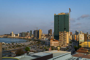 Skyline von Luanda, Angola, Afrika - RHPLF30557